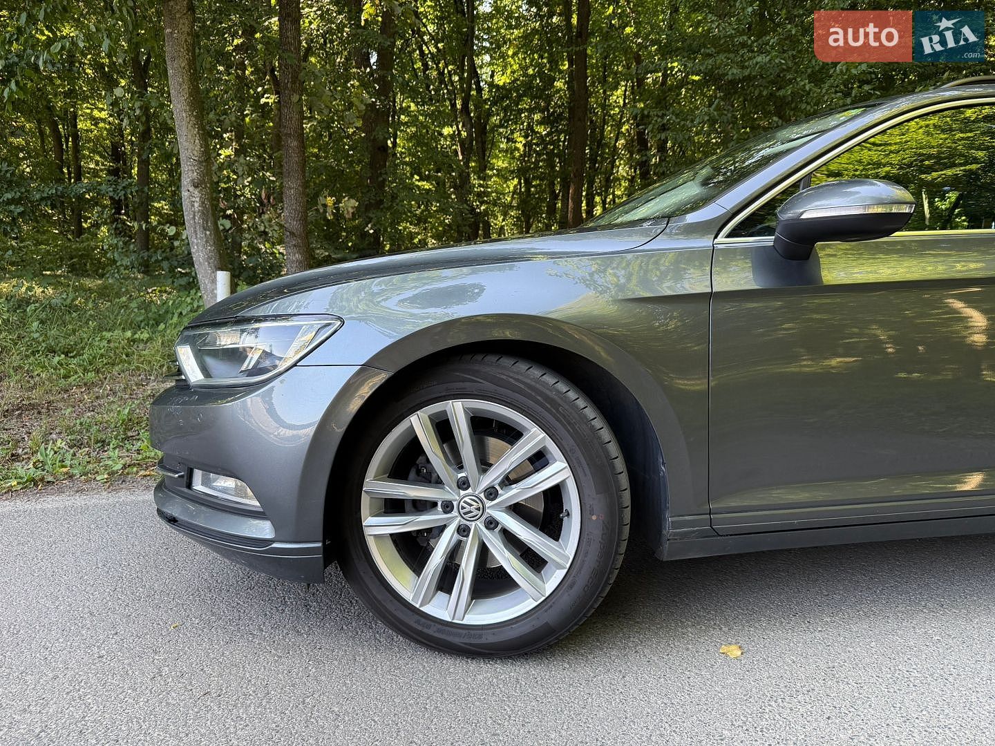 Volkswagen Passat 2017 VIN WVWZZZ3CZHP023265 фото оголошення 4 з 37