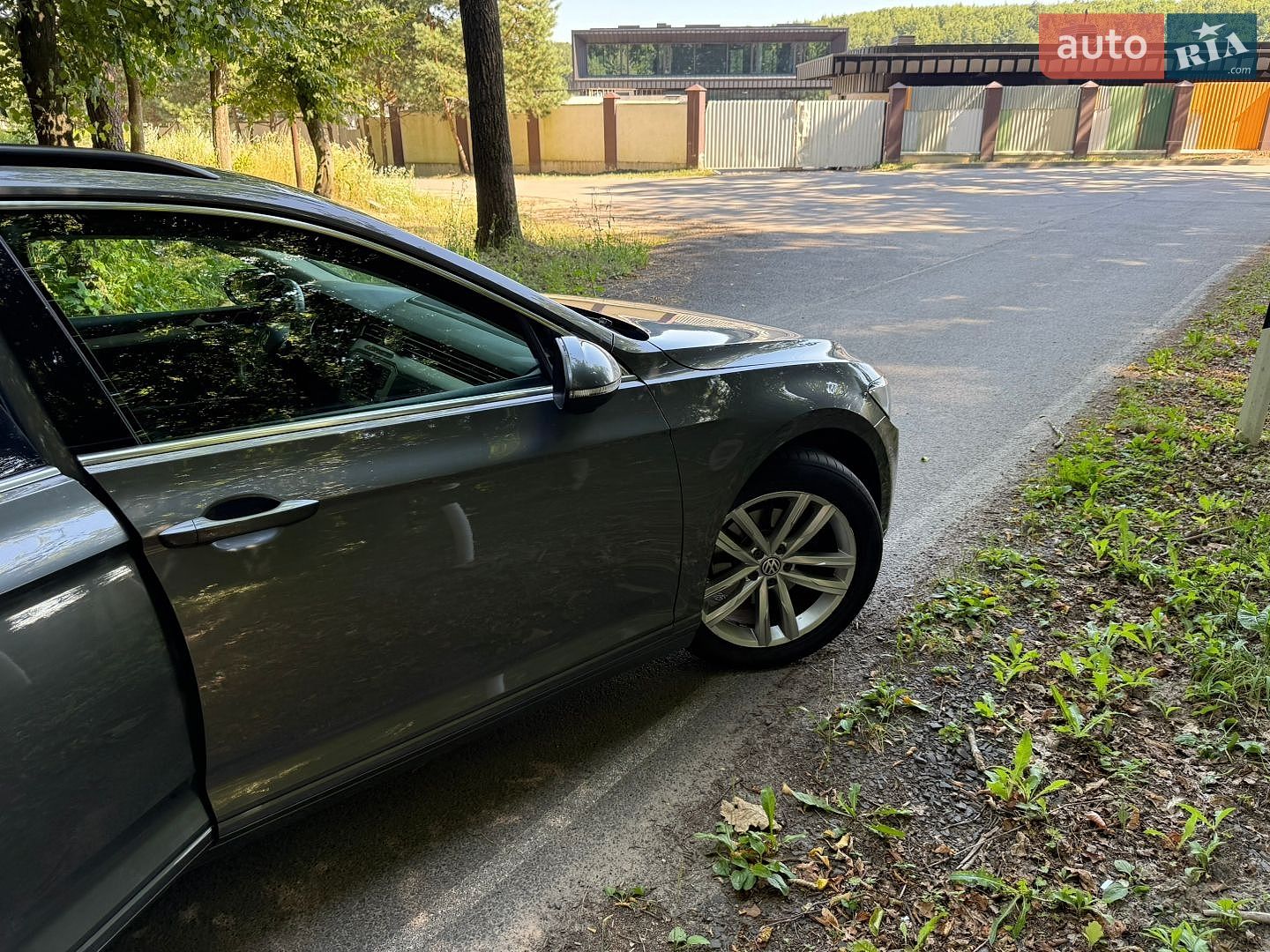 Volkswagen Passat 2017 VIN WVWZZZ3CZHP023265 фото оголошення 36 з 37