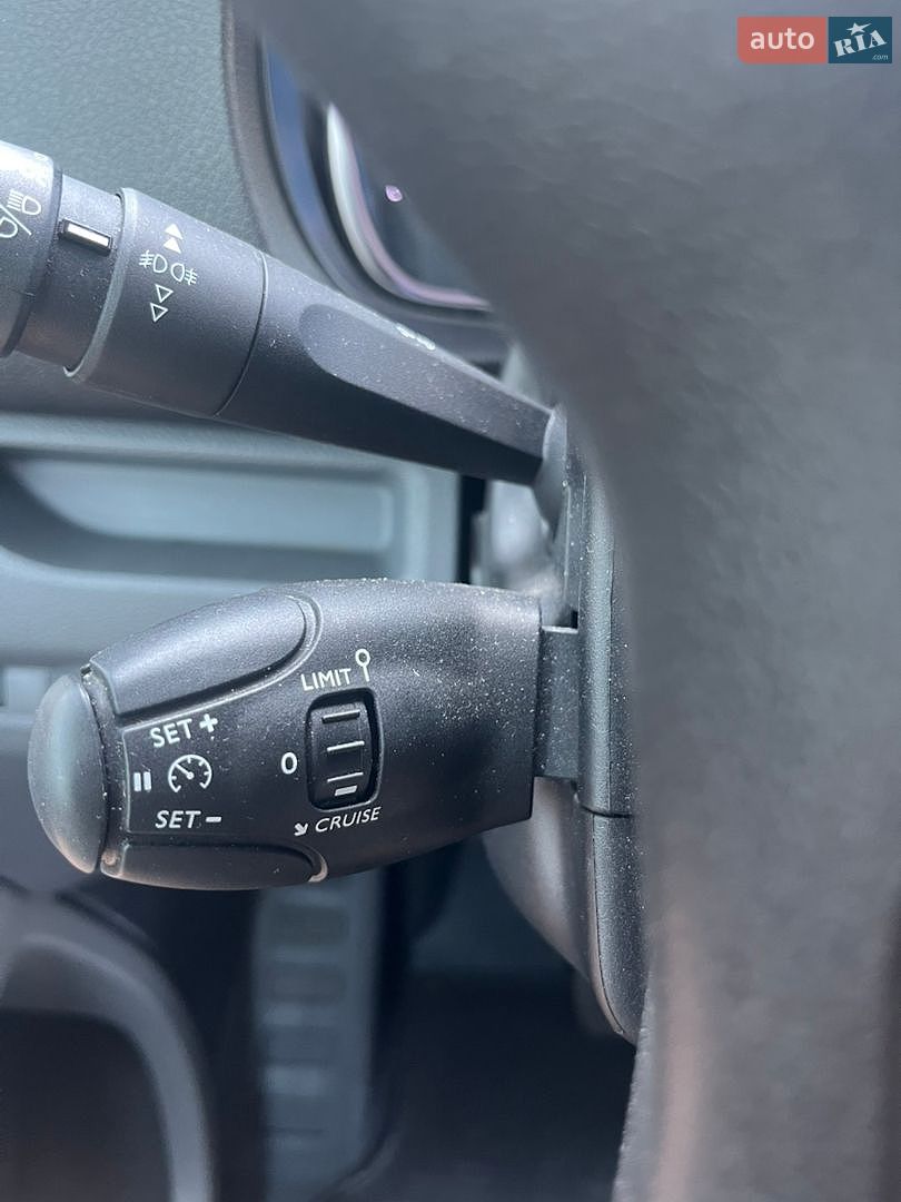 Opel Vivaro 2021 VIN VXEVZZKXZMZ071525 фото оголошення 48 з 62