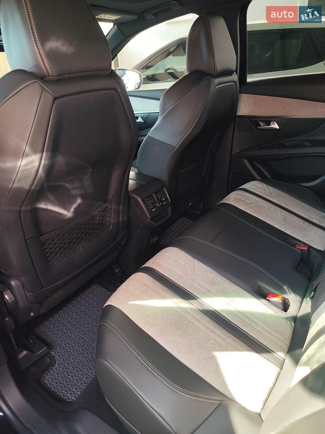 Peugeot 3008 2021 VIN VF3M4DGZUMS101992 фото оголошення 14 з 44