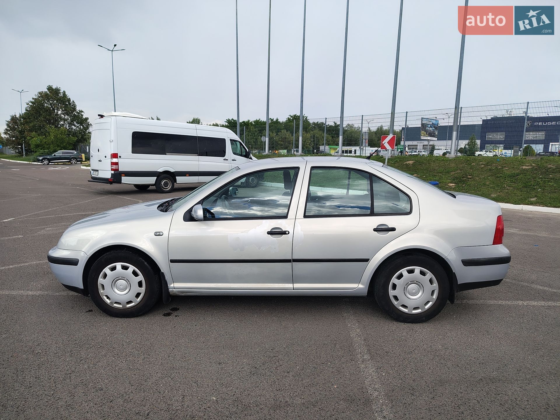 Volkswagen Bora 2000 VIN WVWZZZ1JZYW700196 фото оголошення 2 з 32