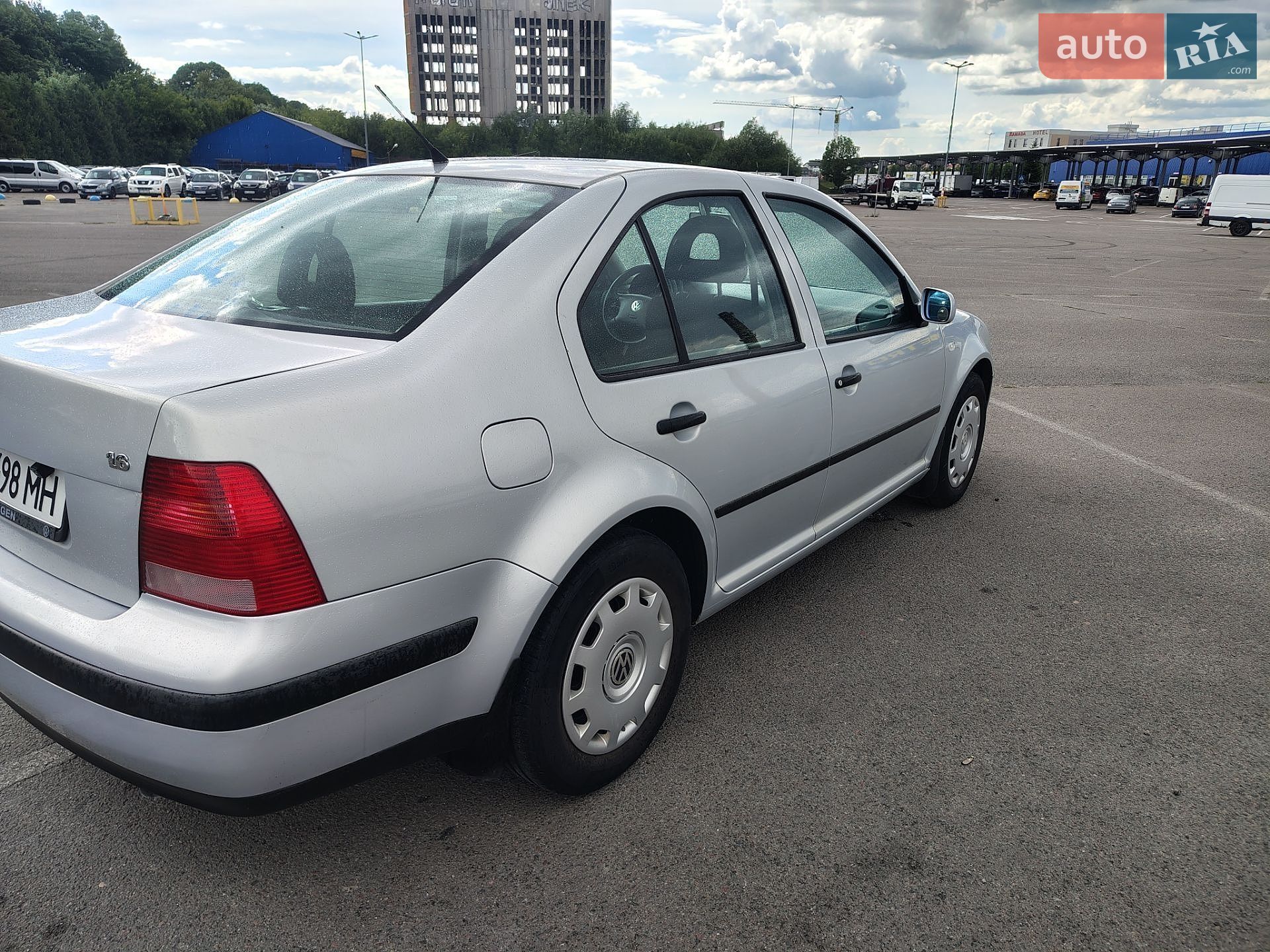 Volkswagen Bora 2000 VIN WVWZZZ1JZYW700196 фото оголошення 10 з 32