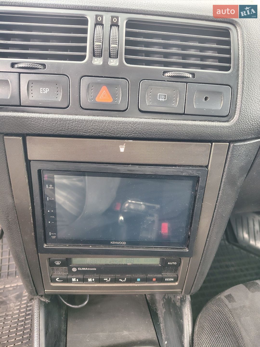 Volkswagen Bora 2000 VIN WVWZZZ1JZYW700196 фото оголошення 12 з 32