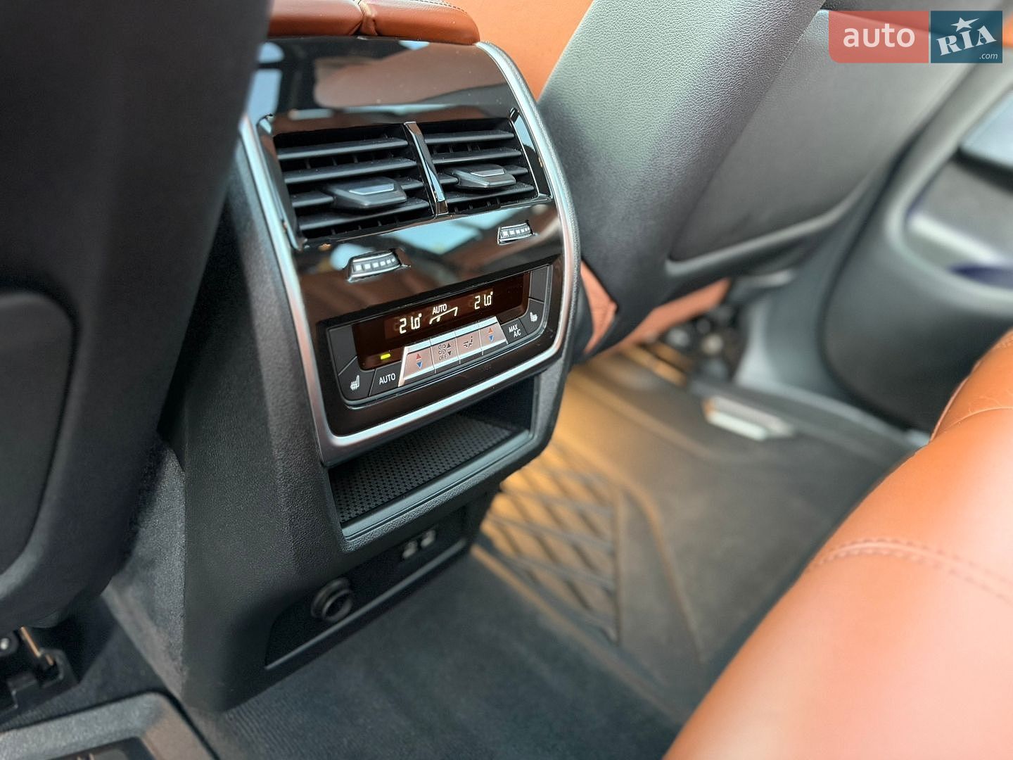 BMW X5 2023 VIN 5UX23EU09R9U46078 фото оголошення 21 з 37