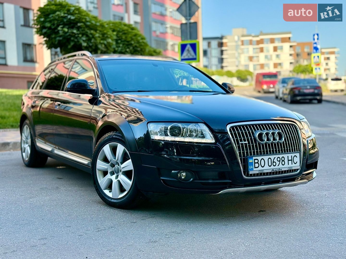 Audi A6 Allroad 2010 VIN WAUZZZ4F6BN000569 фото оголошення 2 з 51