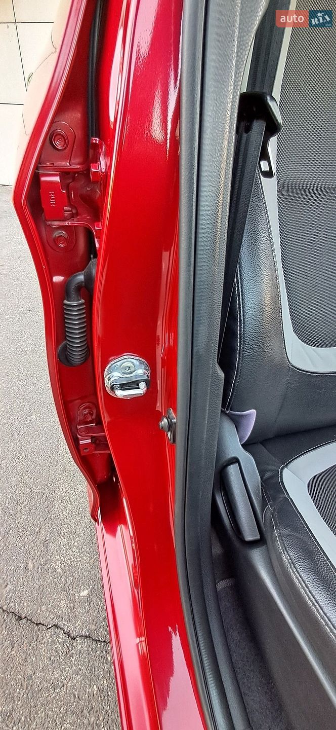 Kia Picanto 2011 VIN KNABX512BCT220779 фото оголошення 18 з 21