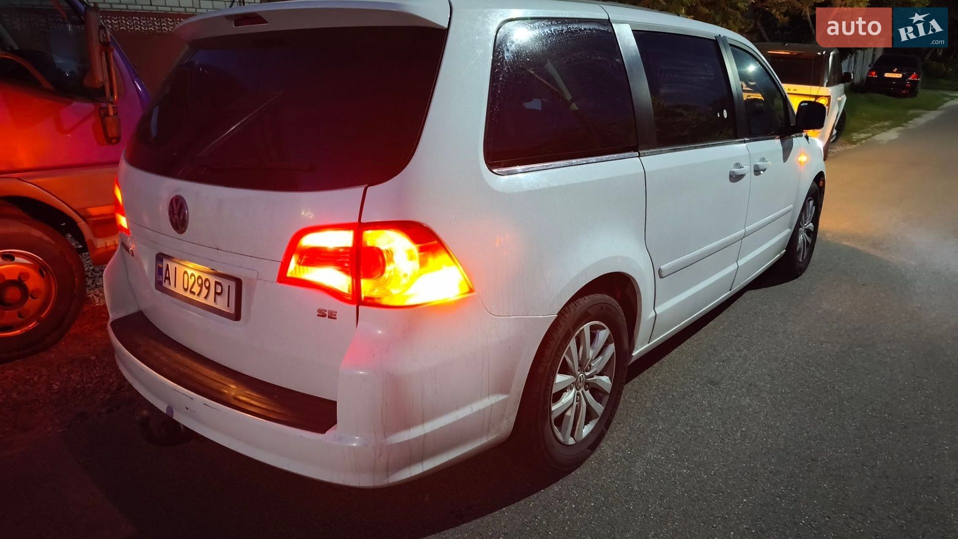 Volkswagen Routan 2013 VIN 2C4RVABG4DR725377 фото оголошення 14 з 16