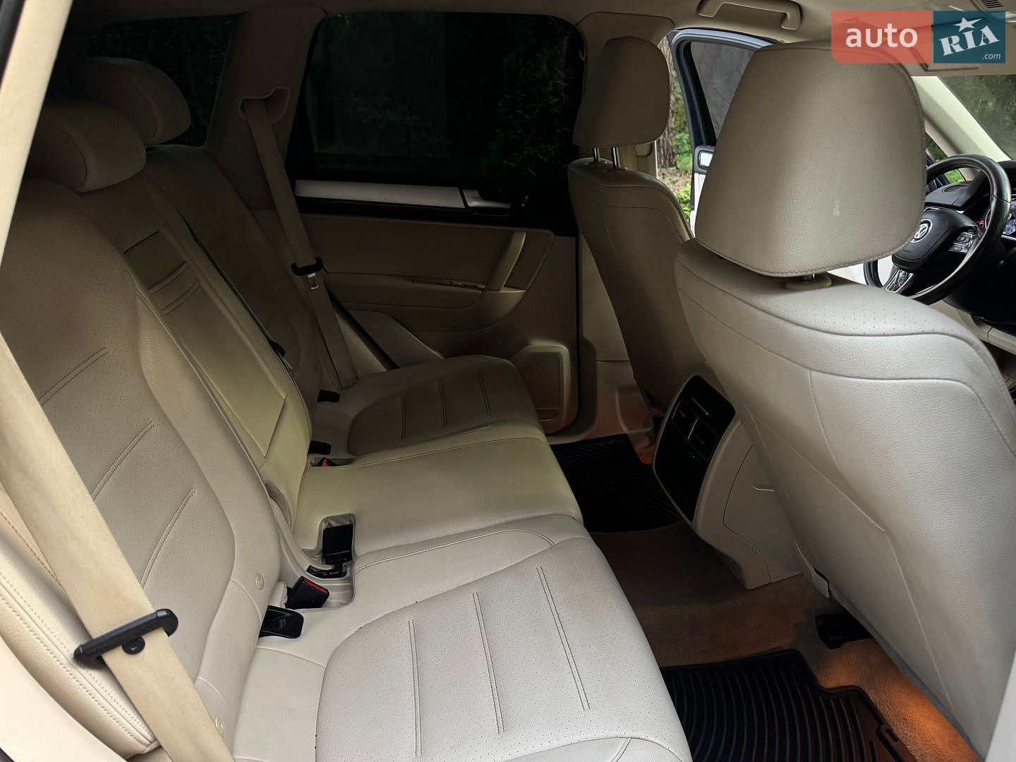 Volkswagen Touareg 2011 VIN WVGFK9BPXCD000812 фото оголошення 16 з 22
