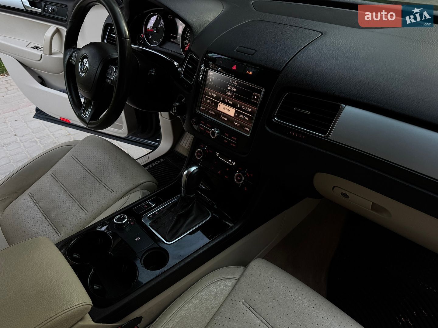 Volkswagen Touareg 2011 VIN WVGFK9BPXCD000812 фото оголошення 19 з 22