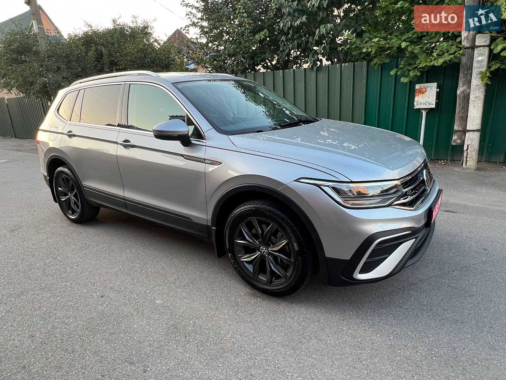 Volkswagen Tiguan Allspace 2022 VIN 3VV3B7AXXNM173901 фото оголошення 2 з 16