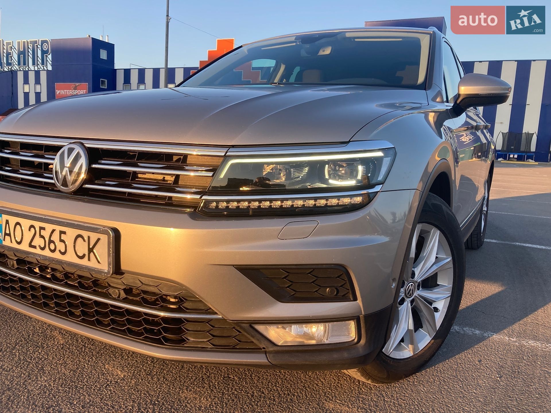 Volkswagen Tiguan 2017 VIN WVGZZZ5NZHW908440 фото оголошення 5 з 32