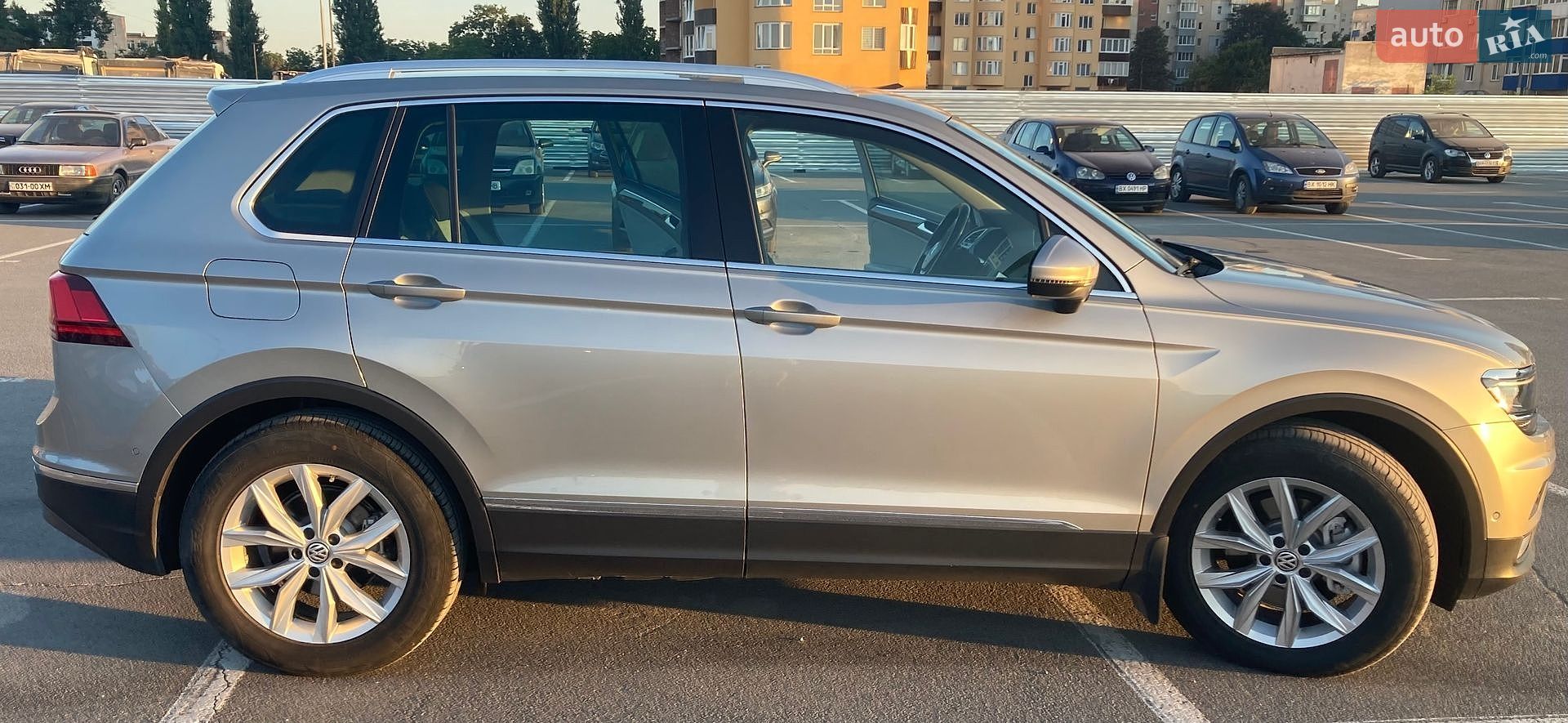 Volkswagen Tiguan 2017 VIN WVGZZZ5NZHW908440 фото оголошення 9 з 32