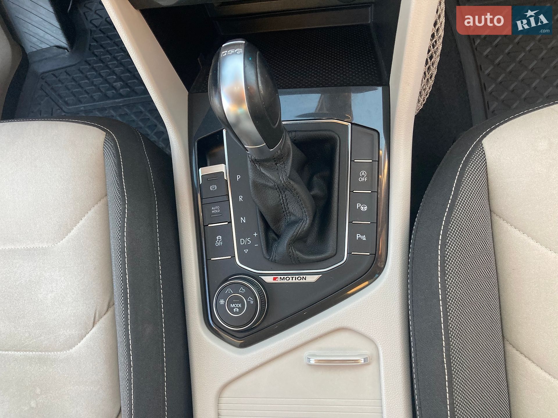 Volkswagen Tiguan 2017 VIN WVGZZZ5NZHW908440 фото оголошення 17 з 32
