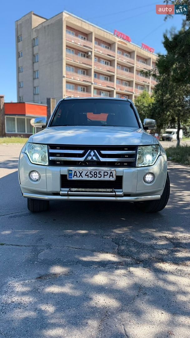 Mitsubishi Pajero 2007 VIN JMYLRV93W7J718972 фото оголошення 14 з 15