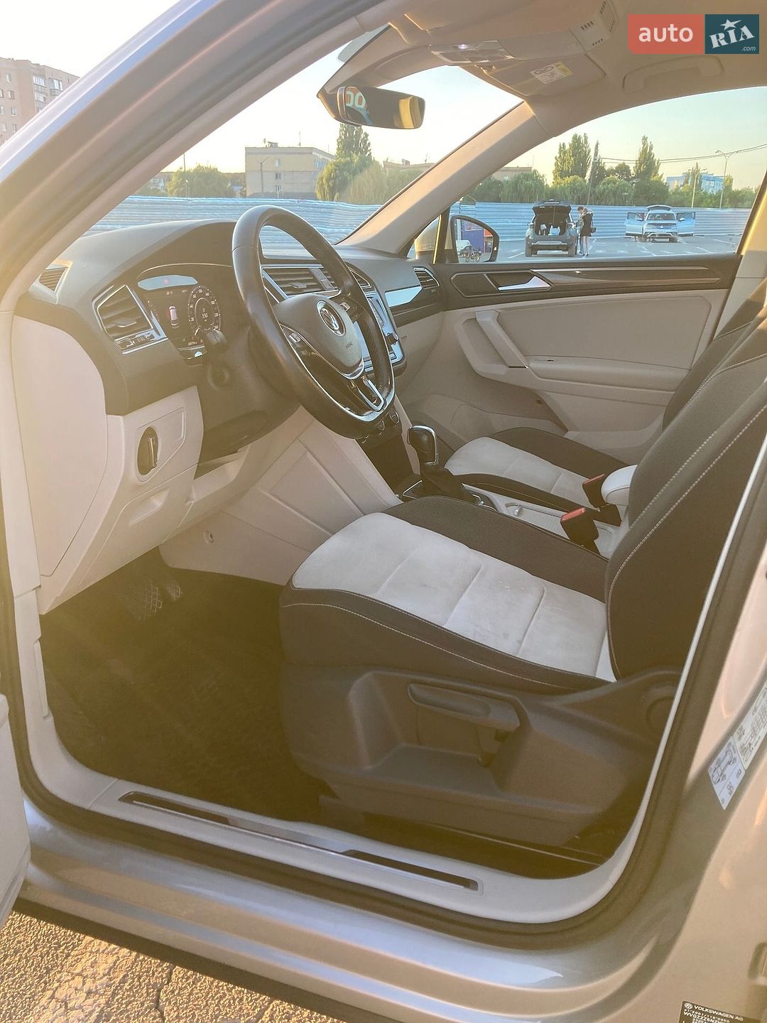 Volkswagen Tiguan 2017 VIN WVGZZZ5NZHW908440 фото оголошення 18 з 32