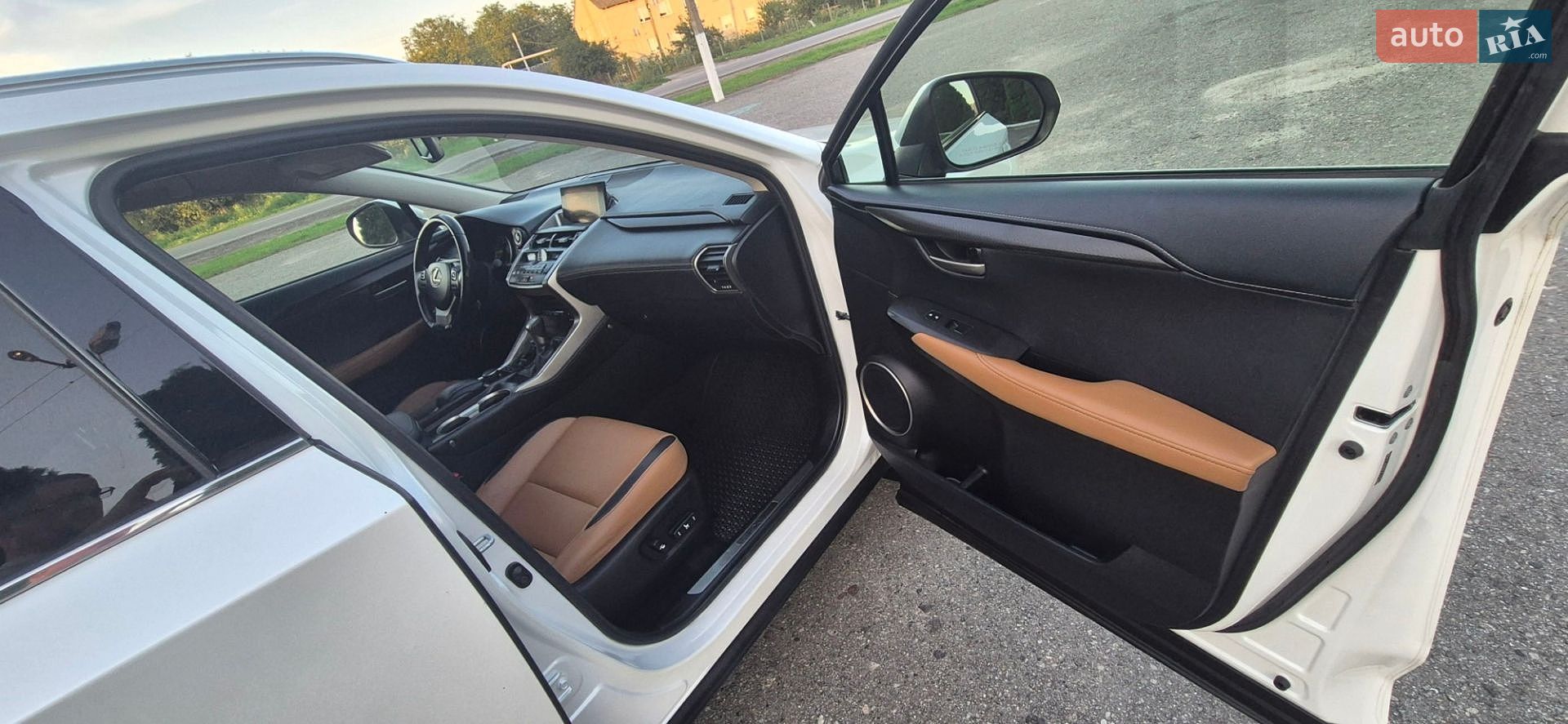 Lexus NX 2015 VIN JTJYARBZ2F2010524 фото оголошення 16 з 25