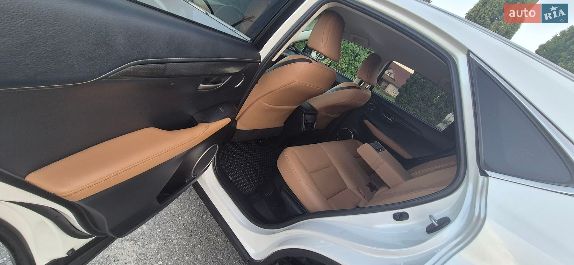 Lexus NX 2015 VIN JTJYARBZ2F2010524 фото оголошення 18 з 25