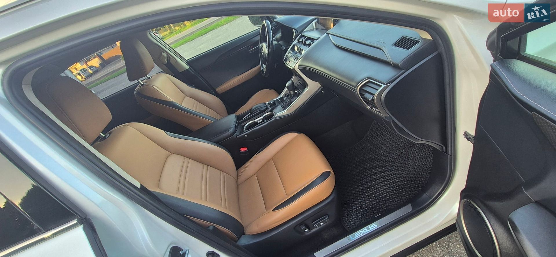 Lexus NX 2015 VIN JTJYARBZ2F2010524 фото оголошення 17 з 25