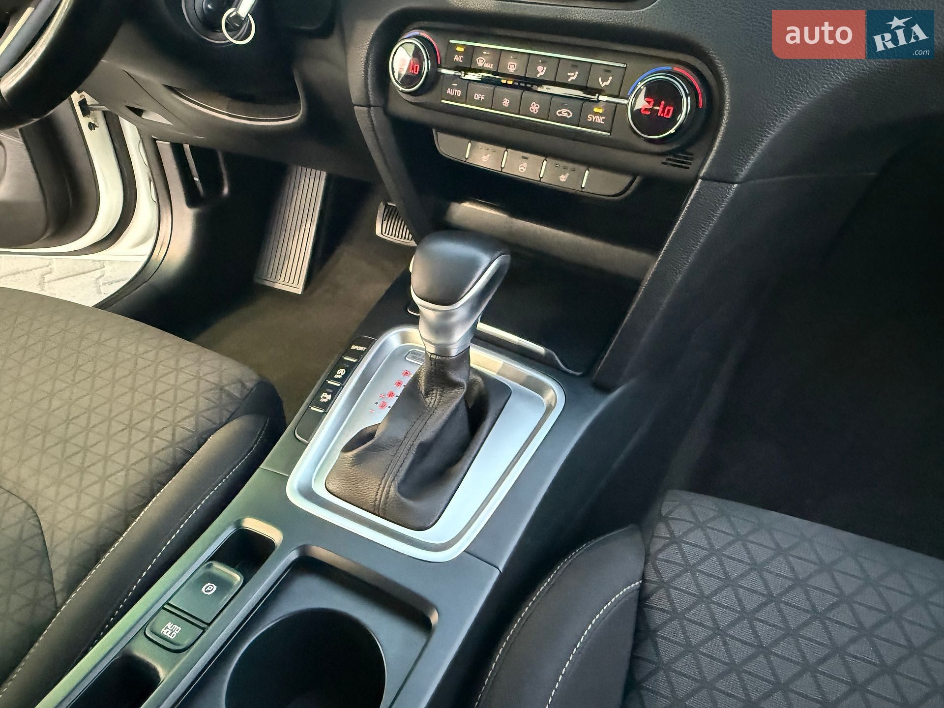 Kia XCeed 2020 VIN U5YH4F14GLL045511 фото оголошення 44 з 49