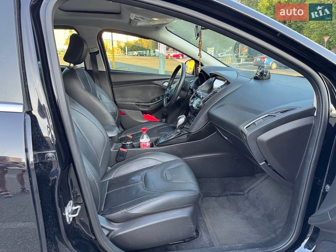 Ford Focus 2017 VIN 1FADP3N27HL320439 фото оголошення 7 з 23