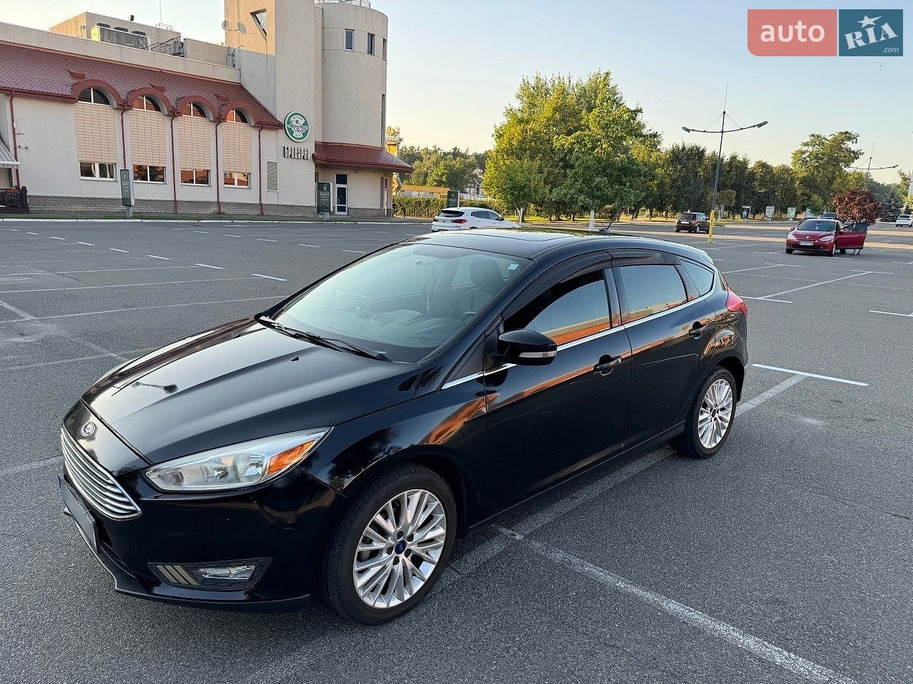 Ford Focus 2017 VIN 1FADP3N27HL320439 фото оголошення 11 з 23