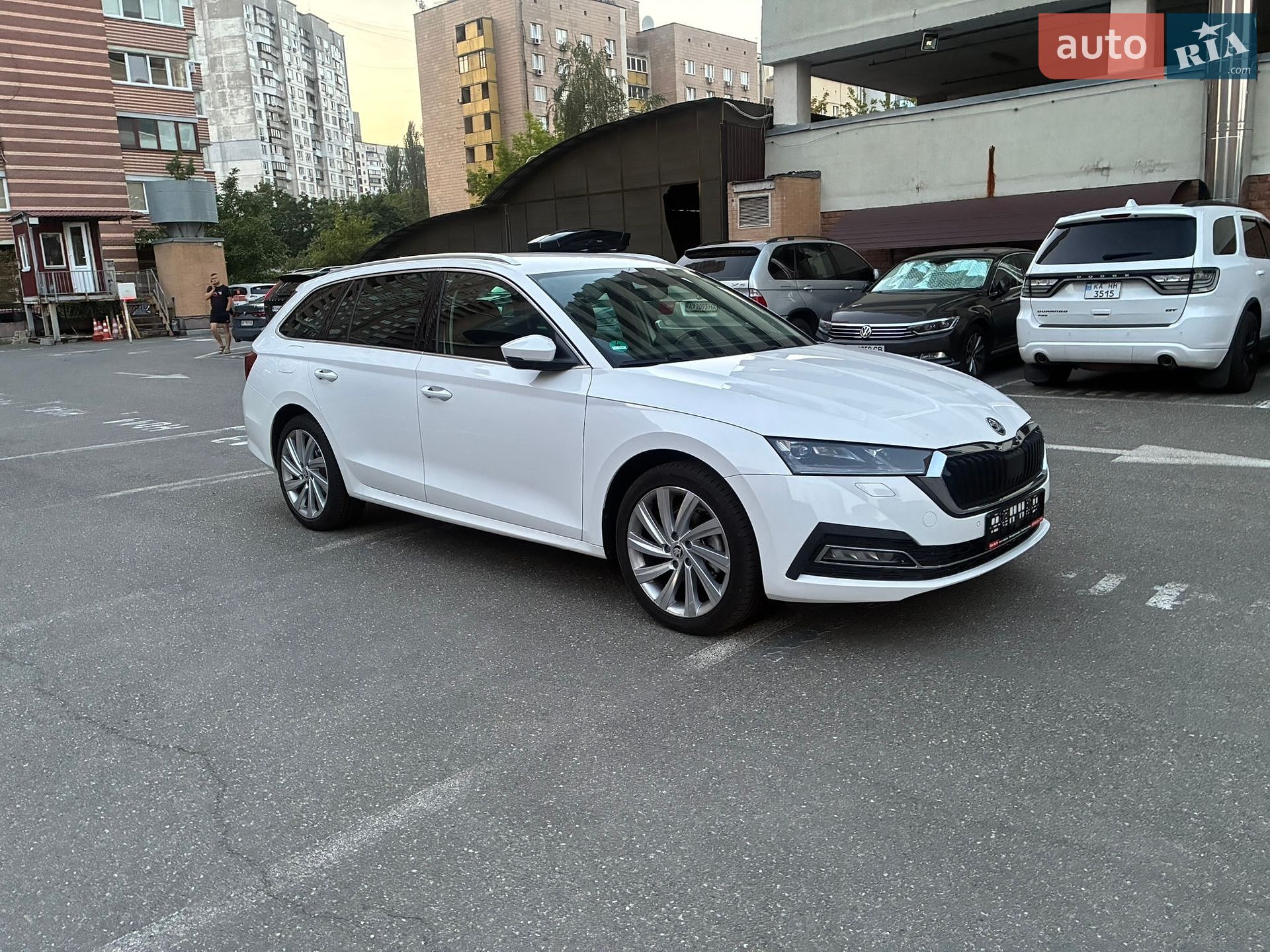 Skoda Octavia 2022 VIN TMBJJ0NXXNY063400 фото оголошення 5 з 149