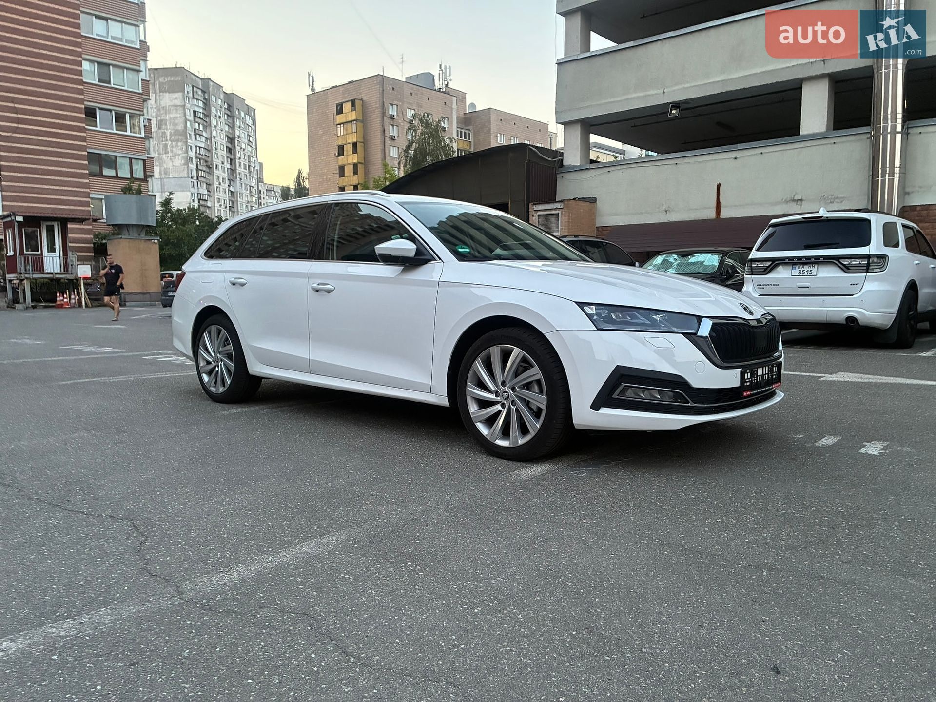 Skoda Octavia 2022 VIN TMBJJ0NXXNY063400 фото оголошення 8 з 149