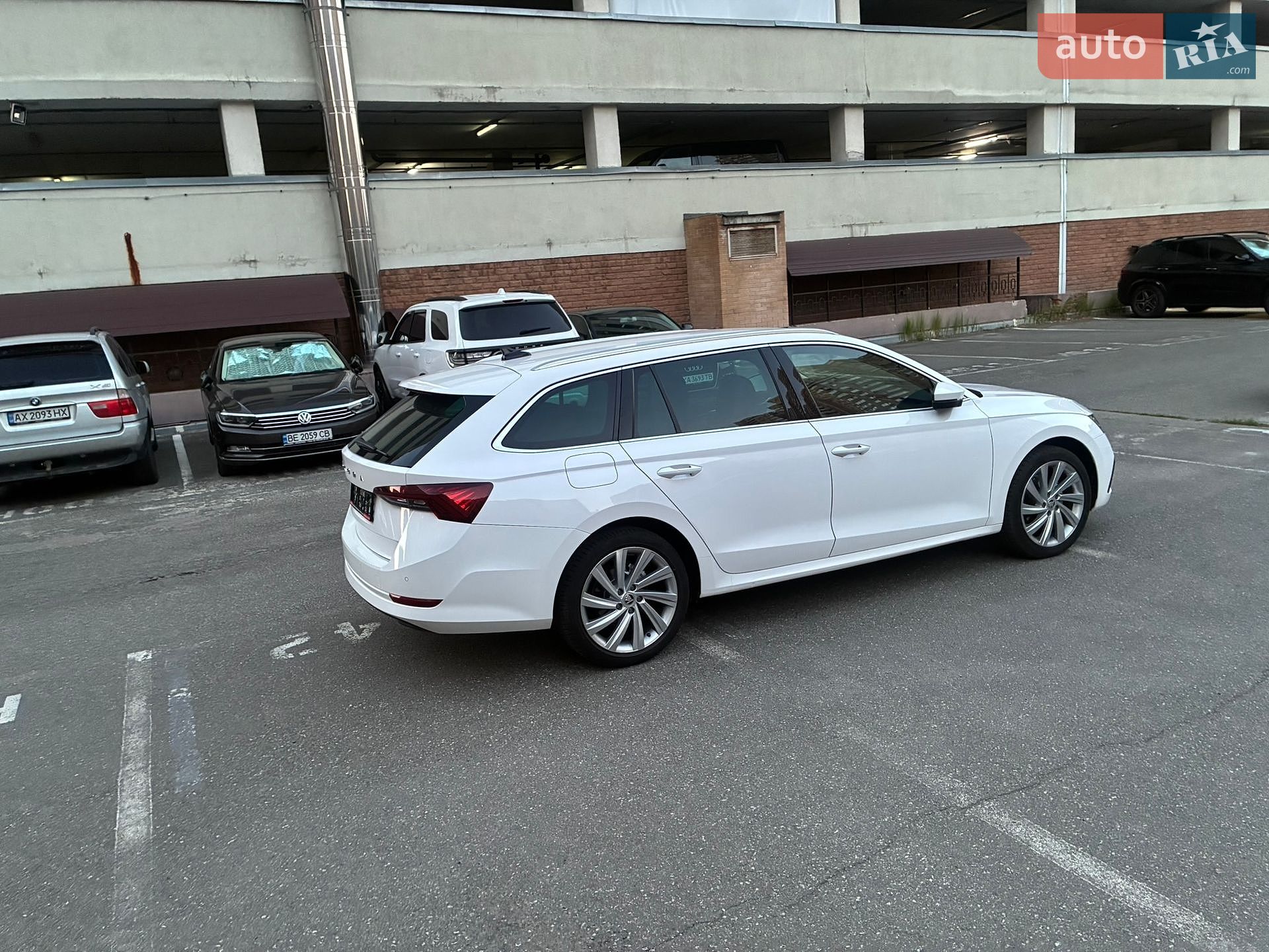 Skoda Octavia 2022 VIN TMBJJ0NXXNY063400 фото оголошення 12 з 149