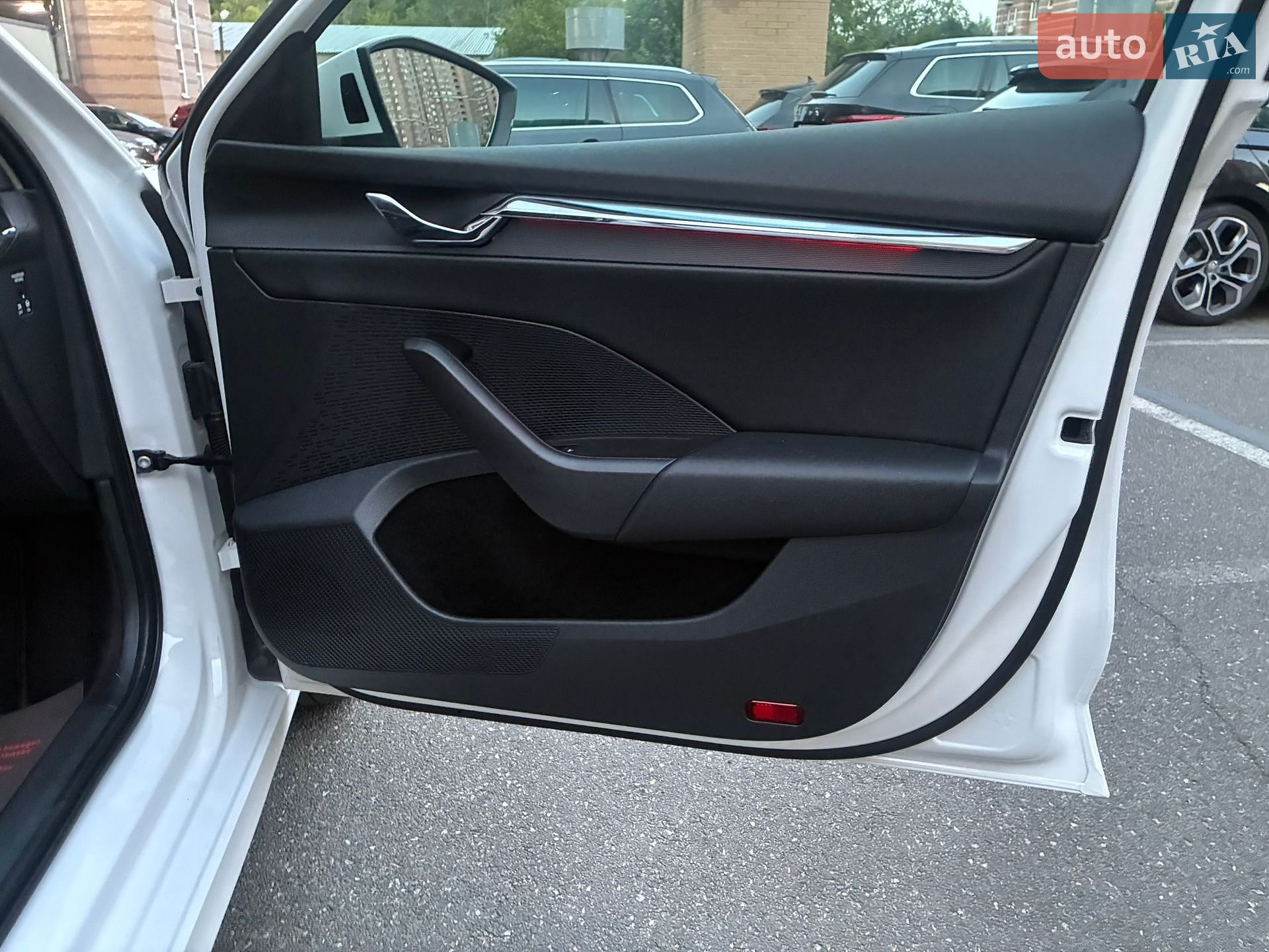 Skoda Octavia 2022 VIN TMBJJ0NXXNY063400 фото оголошення 44 з 149