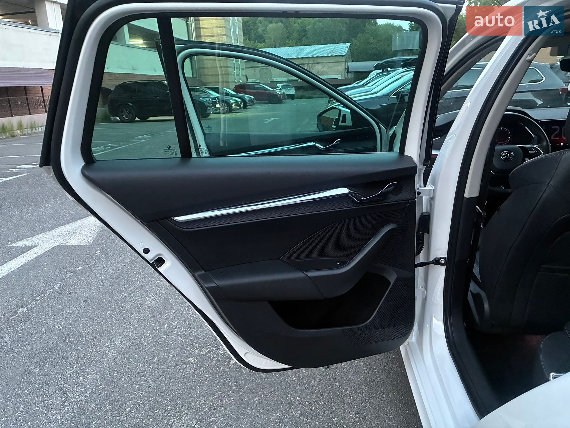 Skoda Octavia 2022 VIN TMBJJ0NXXNY063400 фото оголошення 52 з 149