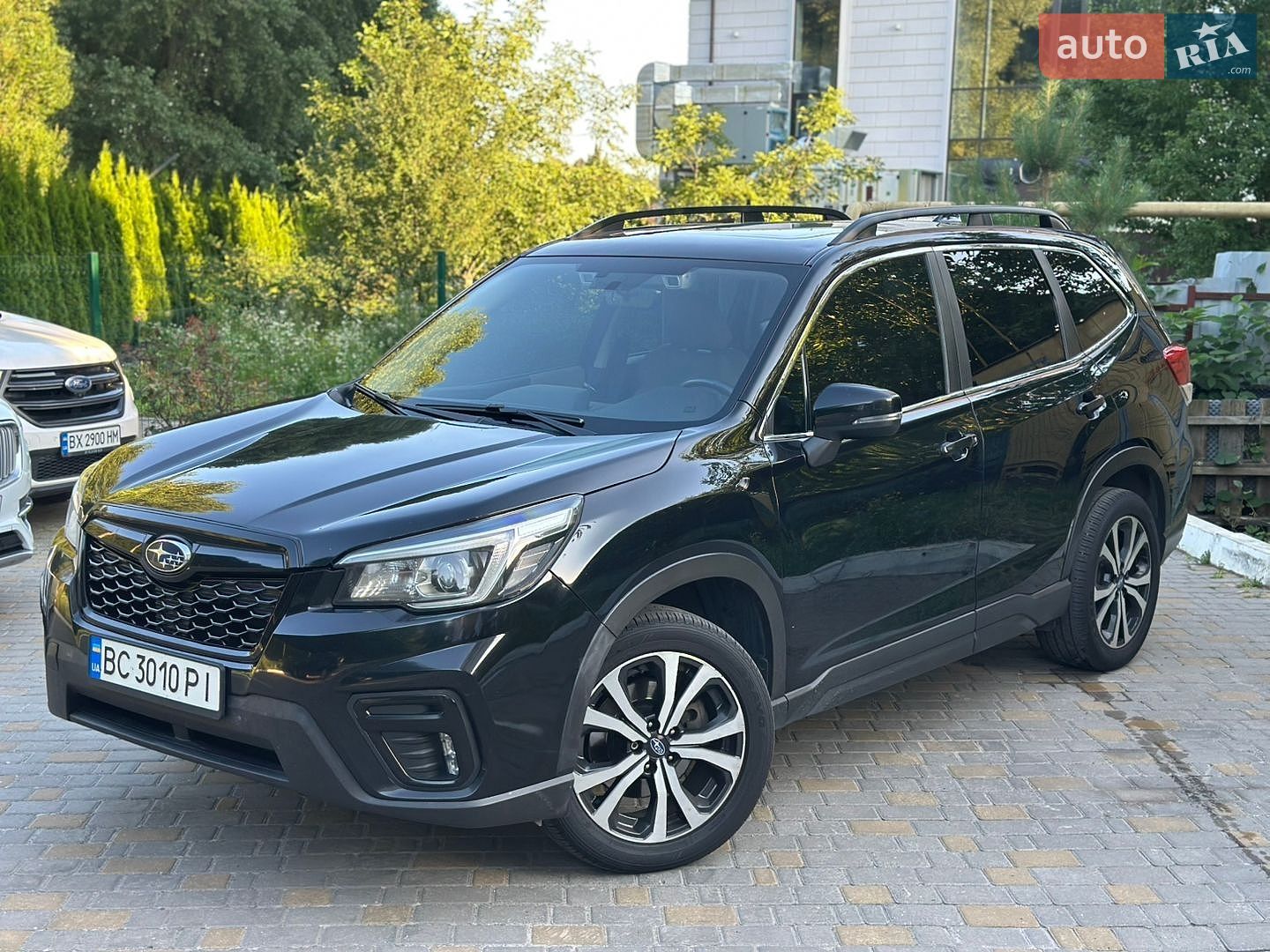Subaru Forester 2019 VIN JF2SKAUC7KH573335 фото оголошення 3 з 19