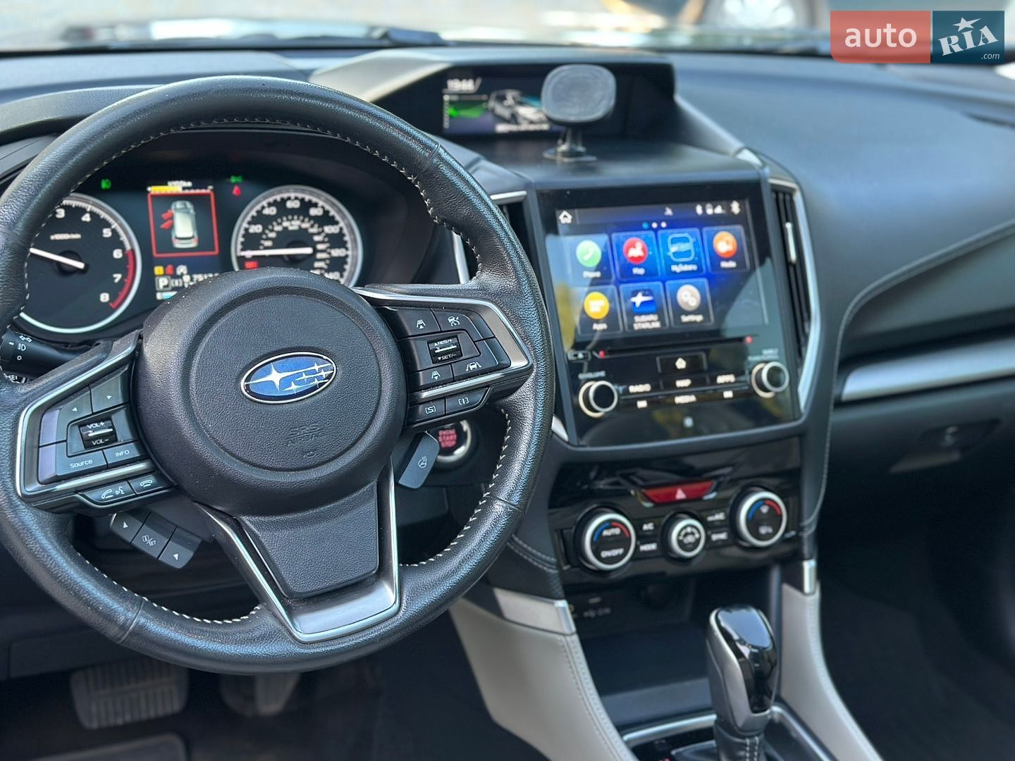 Subaru Forester 2019 VIN JF2SKAUC7KH573335 фото оголошення 12 з 19