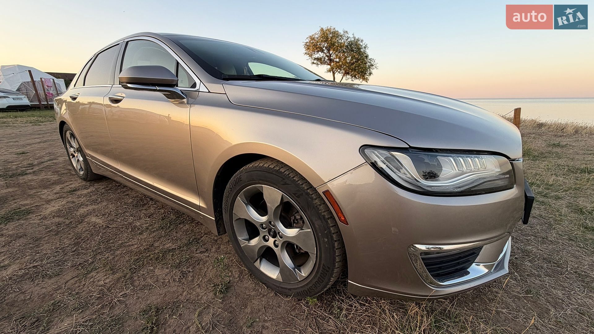 Lincoln MKZ 2018 VIN 3LN6L5C9XKR602024 фото оголошення 9 з 23