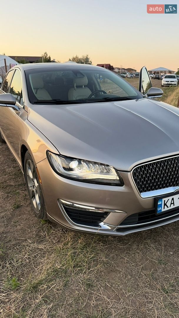 Lincoln MKZ 2018 VIN 3LN6L5C9XKR602024 фото оголошення 12 з 23