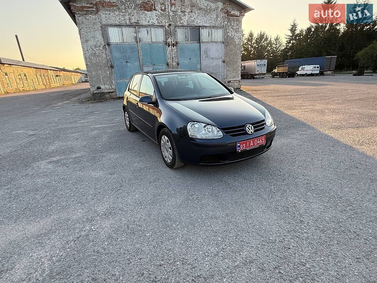 Volkswagen Golf 2004 VIN WVWZZZ1KZ5W095357 фото оголошення 3 з 17