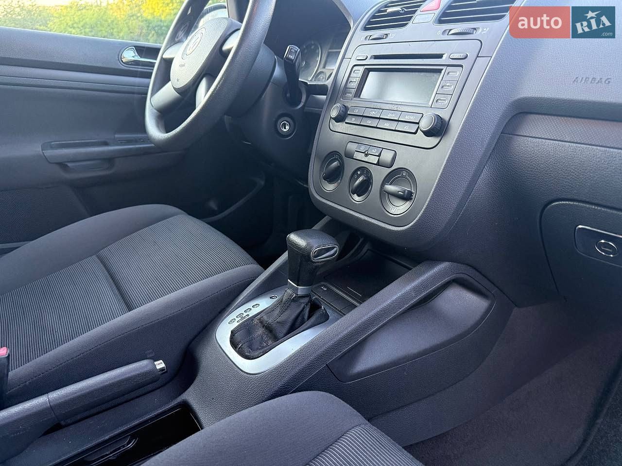 Volkswagen Golf 2004 VIN WVWZZZ1KZ5W095357 фото оголошення 9 з 17