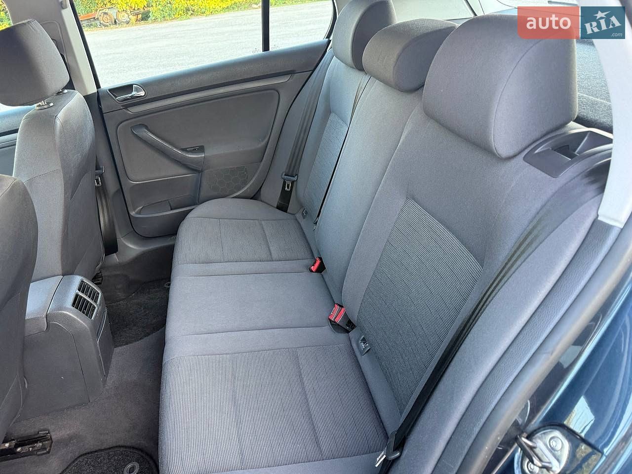 Volkswagen Golf 2004 VIN WVWZZZ1KZ5W095357 фото оголошення 13 з 17