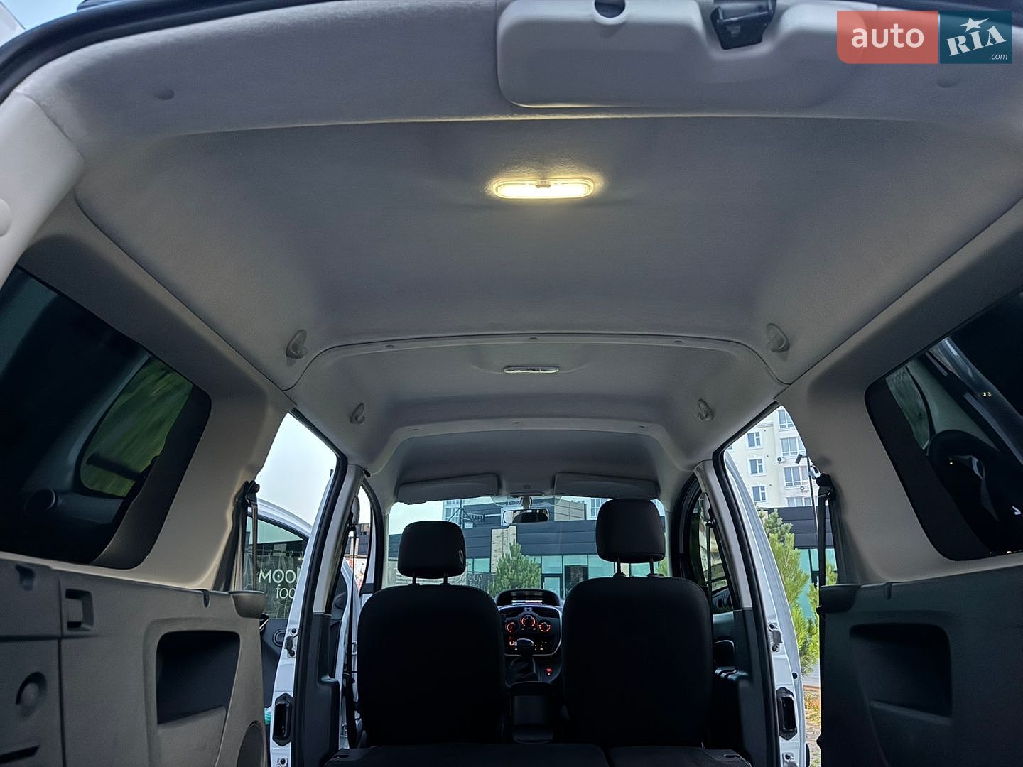 Renault Kangoo 2020 VIN VF1FW000566425436 фото оголошення 33 з 38