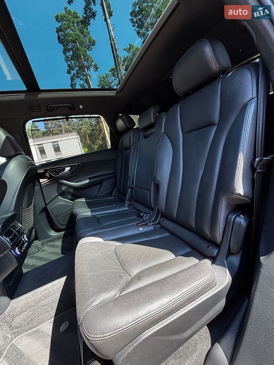 Audi Q7 2016 VIN WA1VAAF76HD031216 фото оголошення 20 з 54