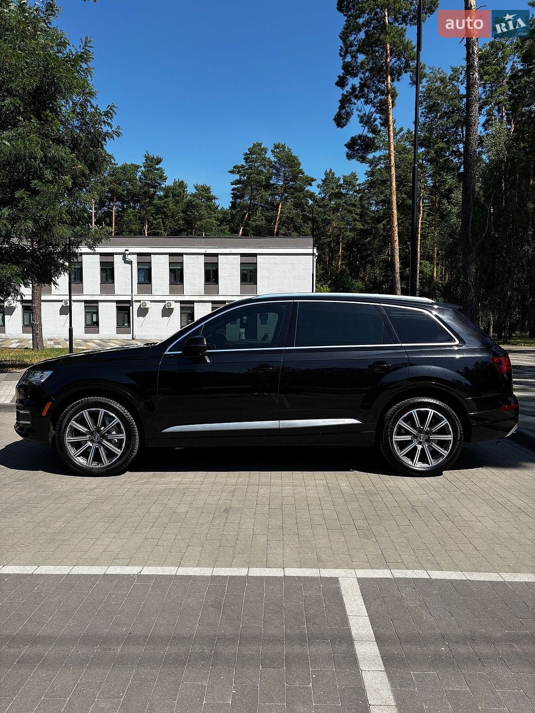 Audi Q7 2016 VIN WA1VAAF76HD031216 фото оголошення 9 з 54
