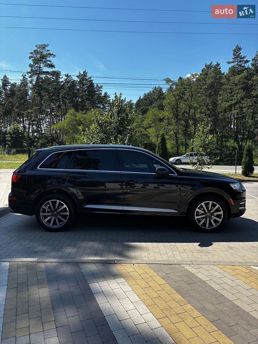 Audi Q7 2016 VIN WA1VAAF76HD031216 фото оголошення 8 з 54