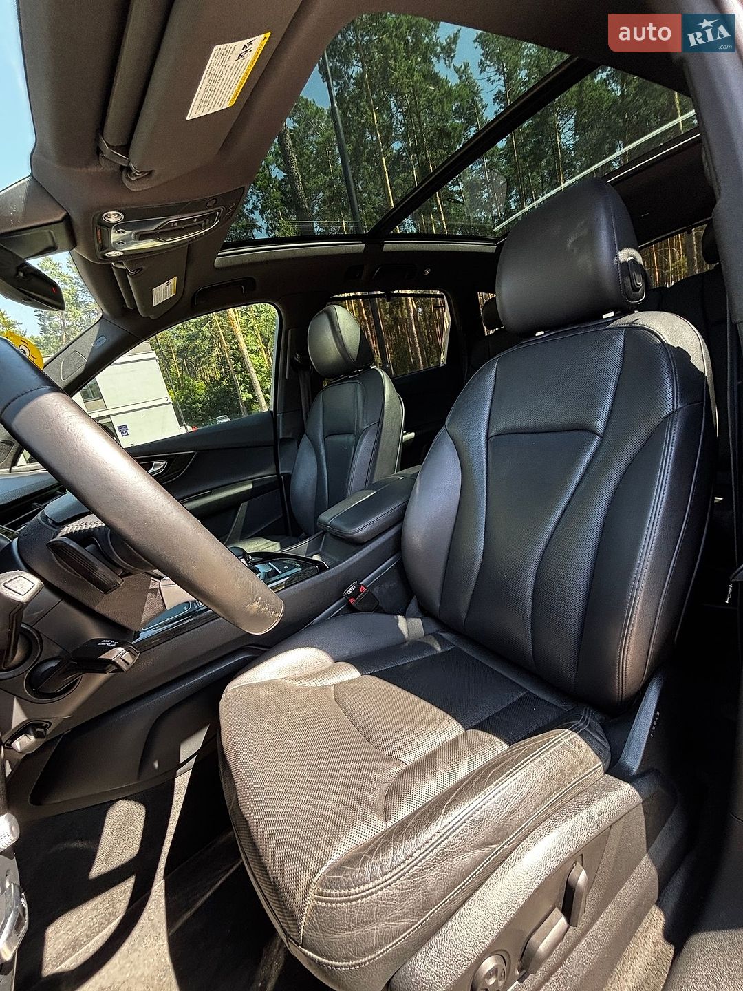 Audi Q7 2016 VIN WA1VAAF76HD031216 фото оголошення 27 з 54