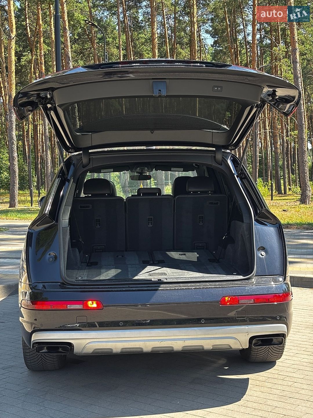 Audi Q7 2016 VIN WA1VAAF76HD031216 фото оголошення 17 з 54