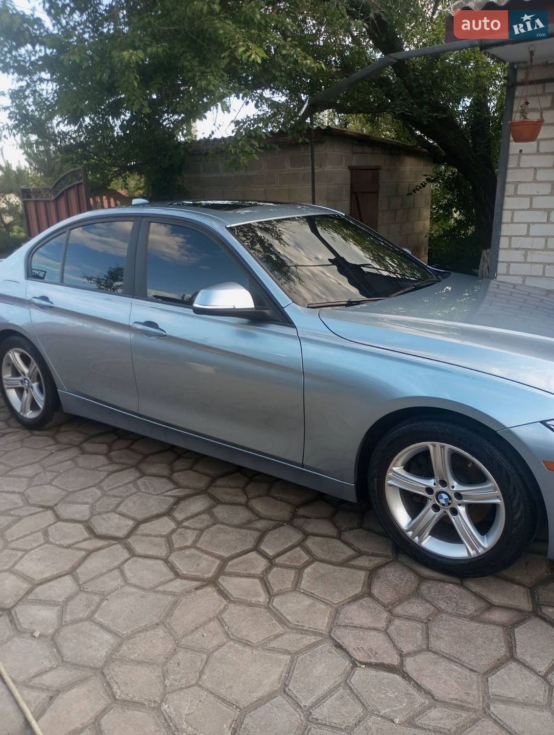 BMW 3 Series 2012 VIN WBA3B3C53DF542659 фото оголошення 8 з 9