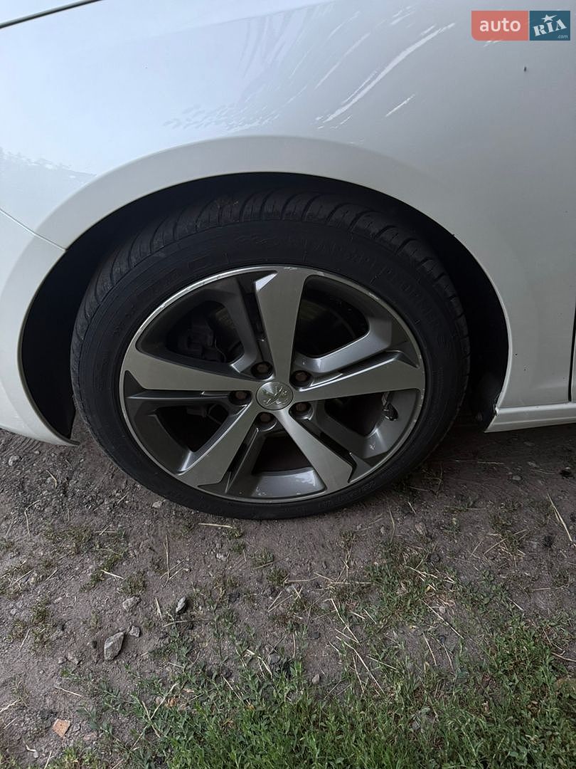 Peugeot 308 2014 VIN VF3L35FVGES251460 фото оголошення 22 з 23