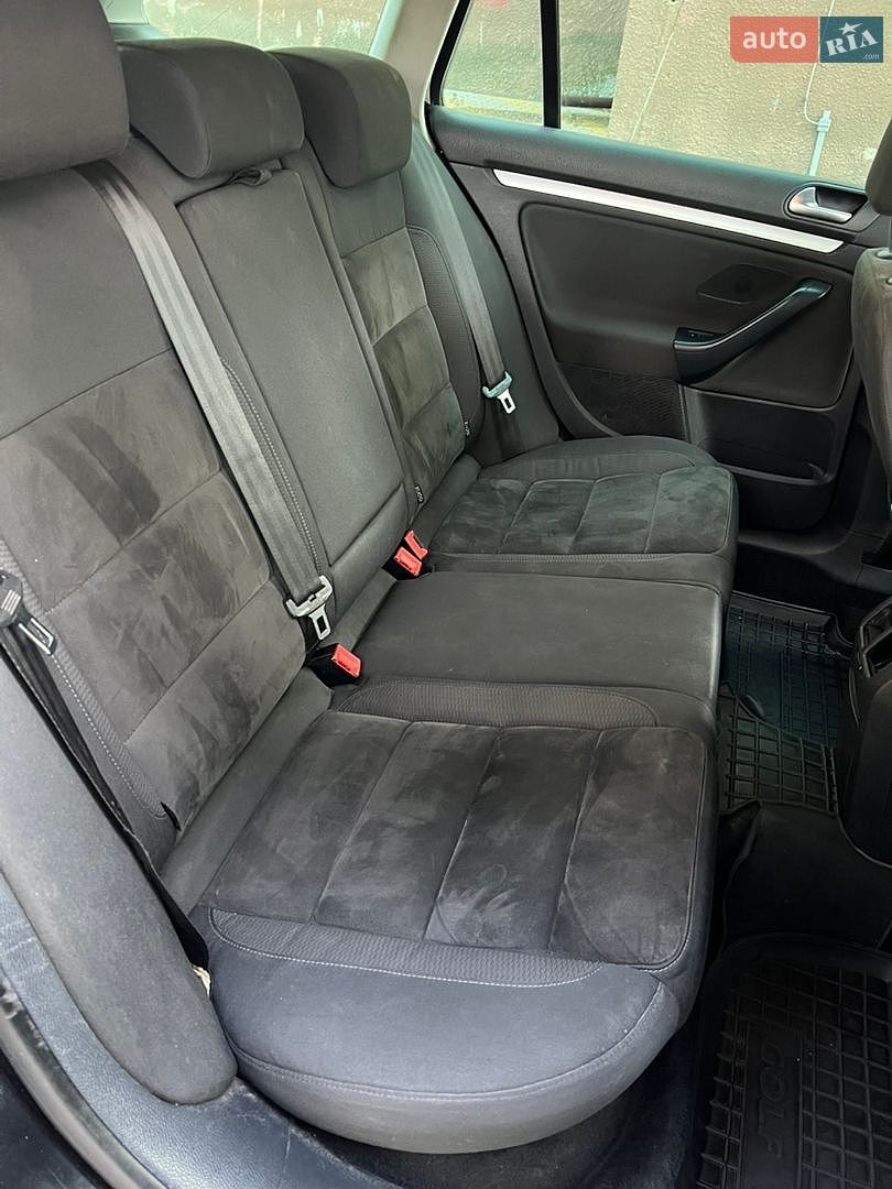 Volkswagen Golf 2011 VIN WVWZZZ1KZBM672071 фото оголошення 10 з 12