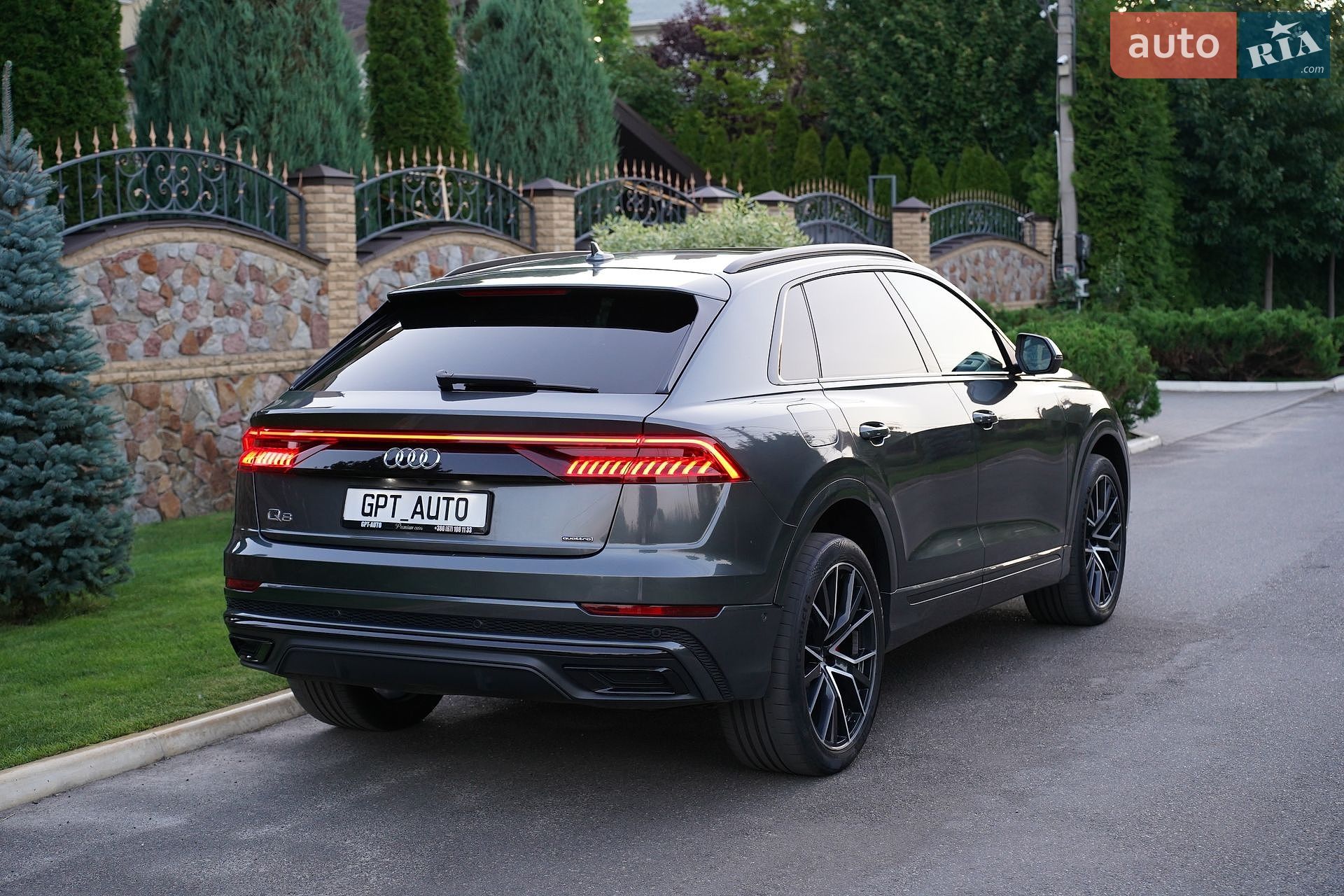 Audi Q8 2019 VIN WA1EVAF13LD004726 фото оголошення 14 з 41