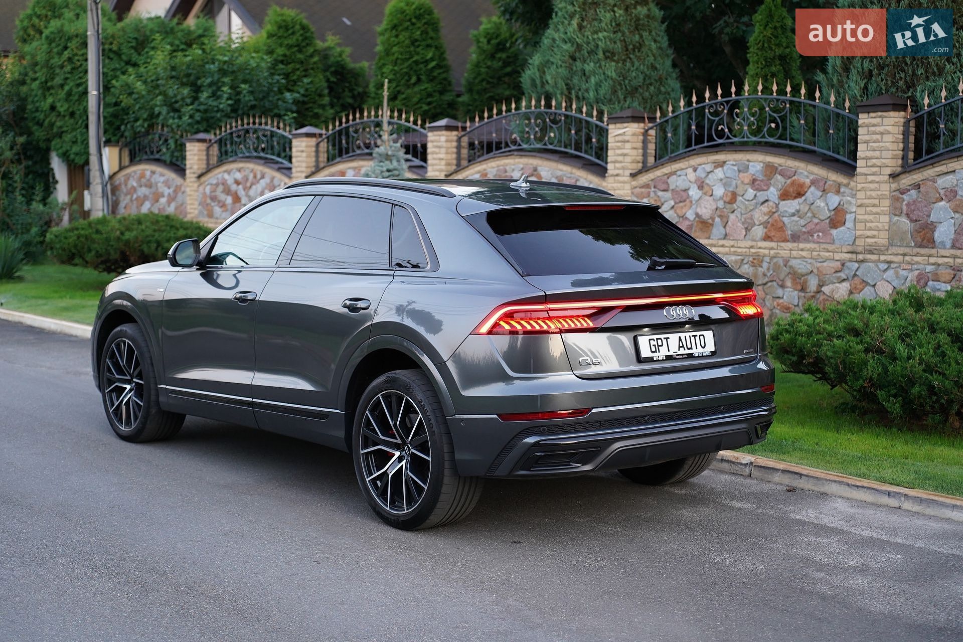 Audi Q8 2019 VIN WA1EVAF13LD004726 фото оголошення 6 з 41