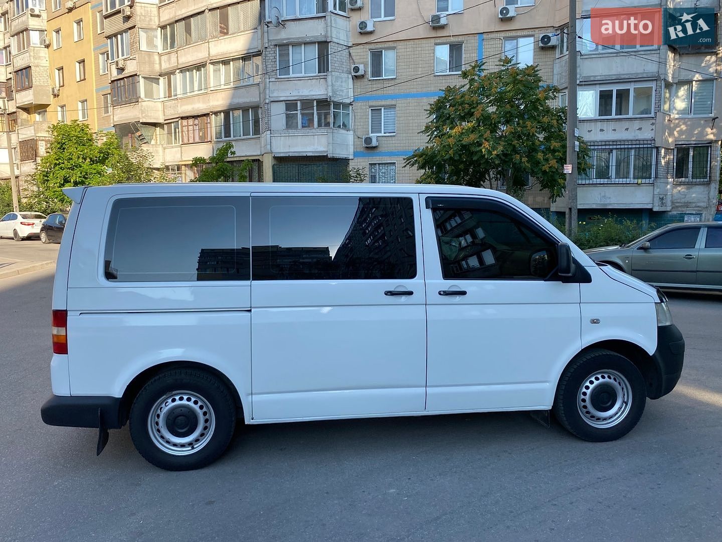 Volkswagen Transporter 2004 VIN WV1ZZZ7HZ4H045638 фото оголошення 3 з 26