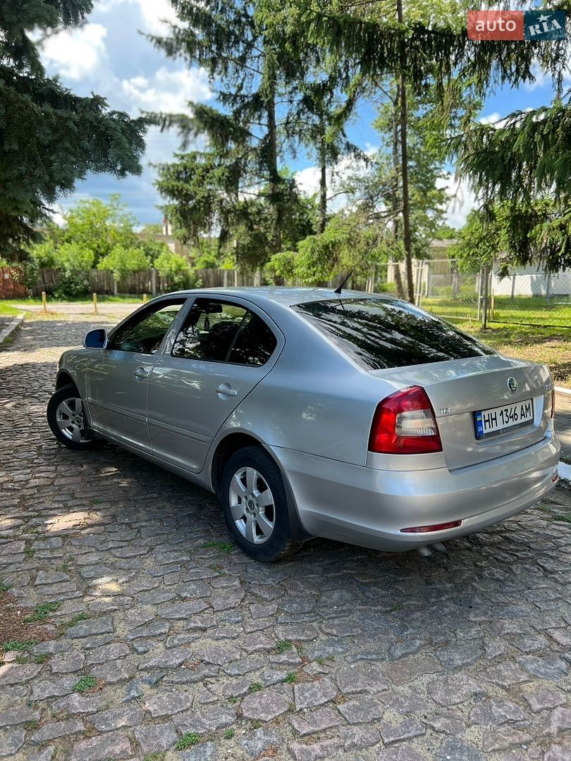Skoda Octavia 2010 VIN TMBBS41Z9BB151630 фото оголошення 4 з 12